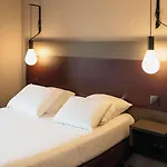 Kyriad Centre - Restaurant Moze