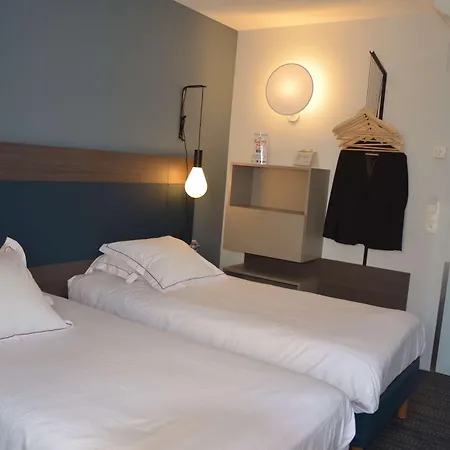 Hotell Kyriad Centre - Restaurant Moze 3*