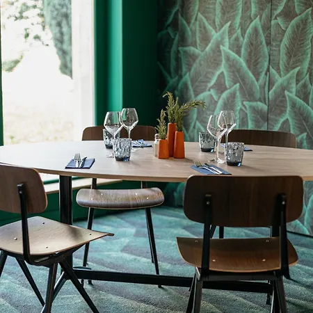 Kyriad Centre - Restaurant Moze 3* メス