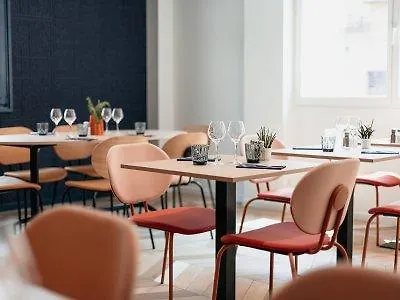 Kyriad Centre - Restaurant Moze Hotel 3*