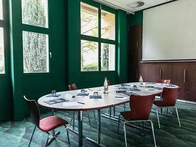 Kyriad Centre - Restaurant Moze Hotel 3*