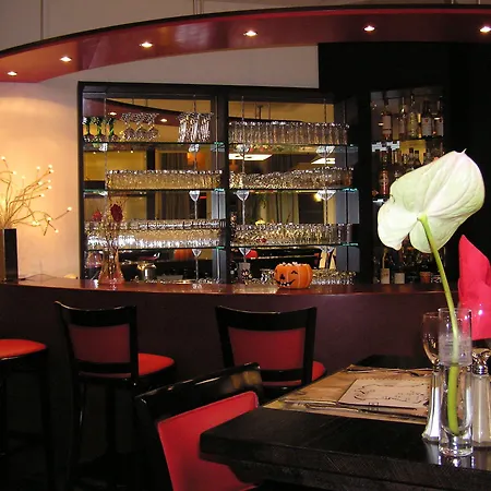 Kyriad Centre - Restaurant Moze ホテル メス