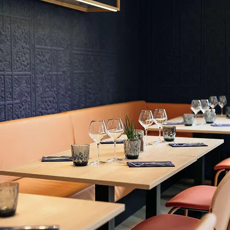 Kyriad Centre - Restaurant Moze Hotell