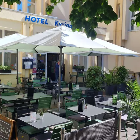 Kyriad Centre - Restaurant Moze Hotel 3*