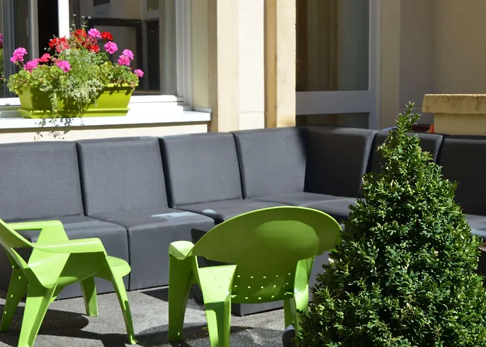 Отель Kyriad Centre - Restaurant Moze 3*