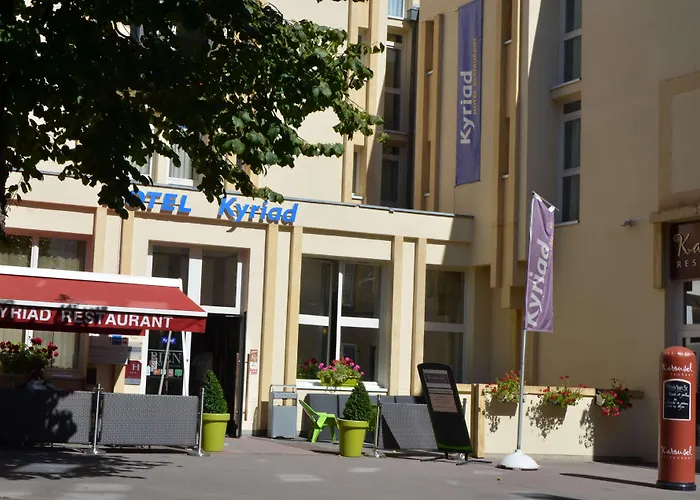 Kyriad Centre - Restaurant Moze 3* Мец