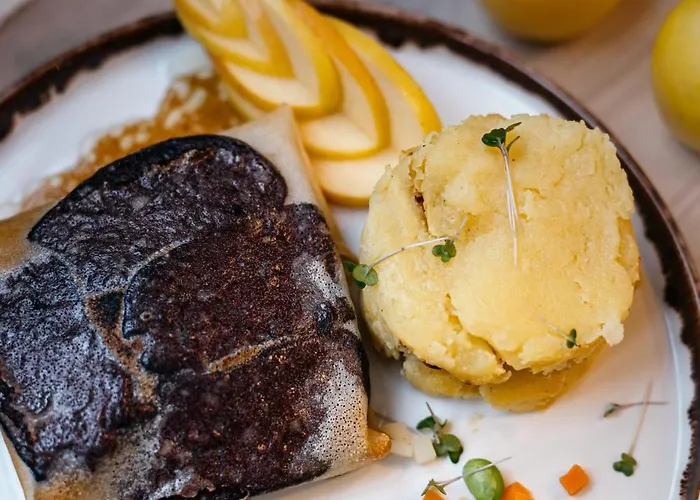 Отель Kyriad Centre - Restaurant Moze