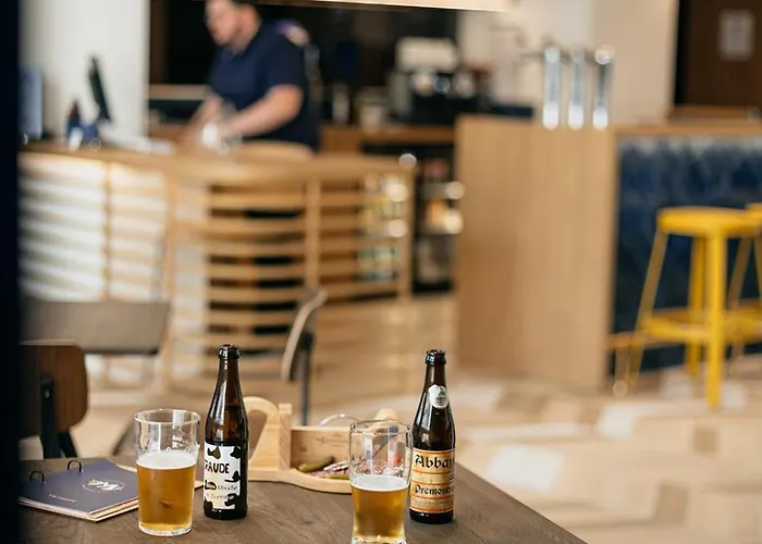 Отель Kyriad Centre - Restaurant Moze