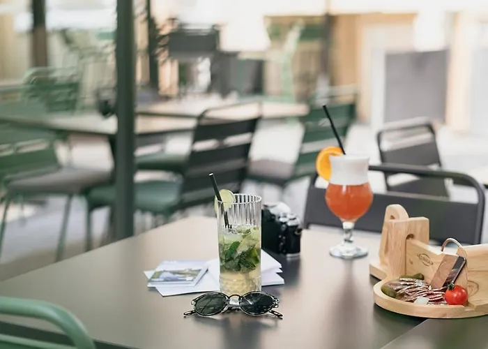 Kyriad Centre - Restaurant Moze Hotel Mety