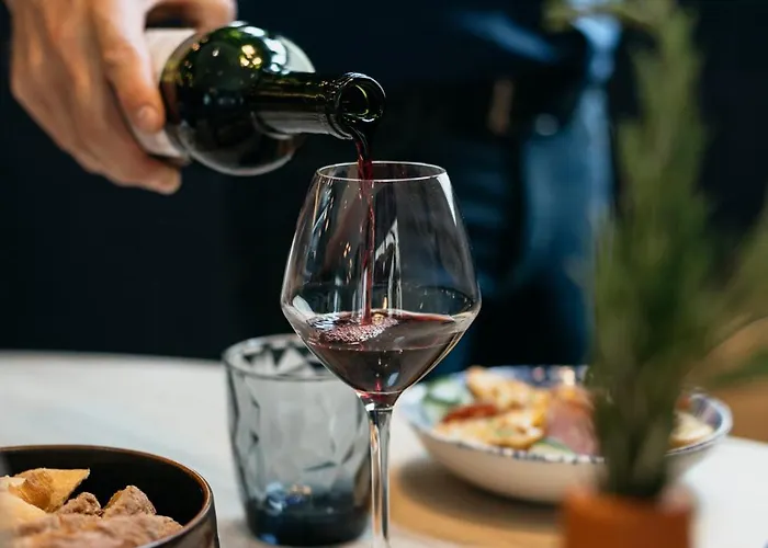 Kyriad Centre - Restaurant Moze 3*