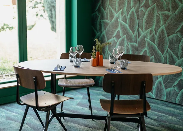 Kyriad Centre - Restaurant Moze 3* Мец