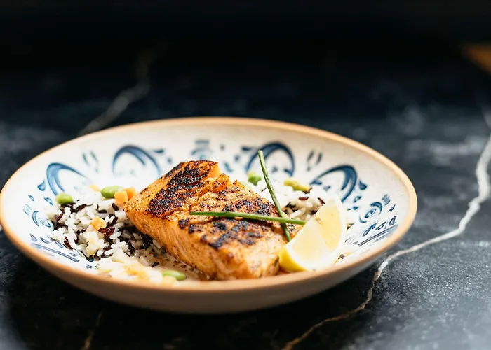 Kyriad Centre - Restaurant Moze Hotel 3*